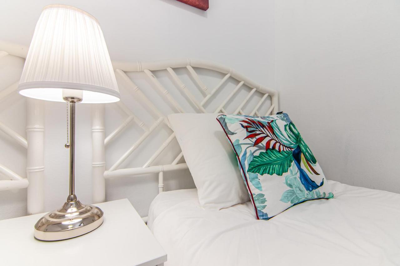 Central 2 Bedroom Apartment Playa De Las Americas 外观 照片